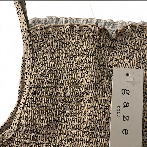 Gaze Textured Top - Picture 2 of 3